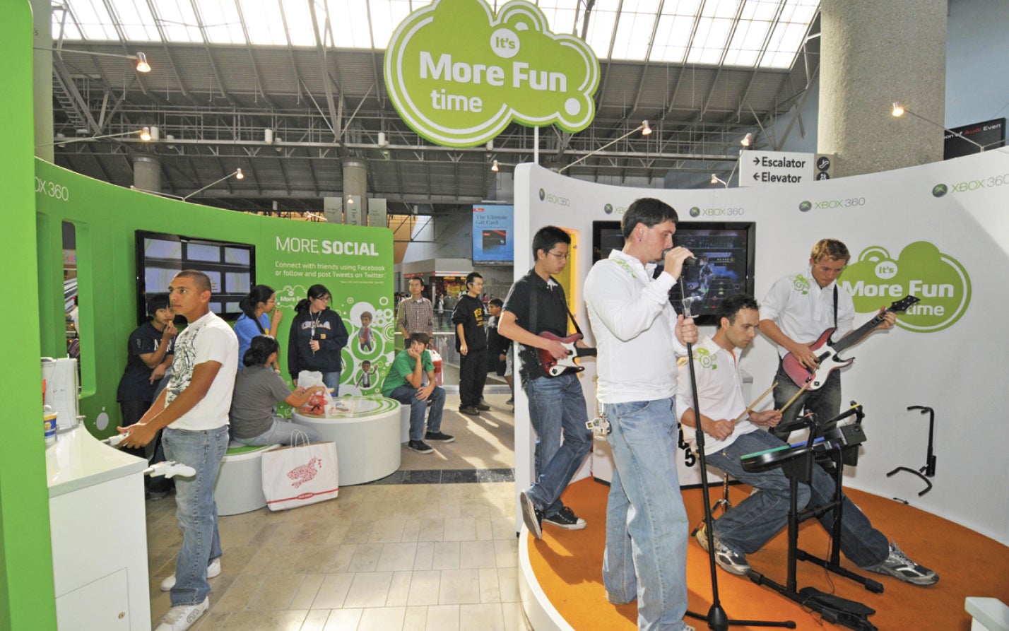 Microsoft Entices Gamers with a Hands-on Mall Program - Event Marketer