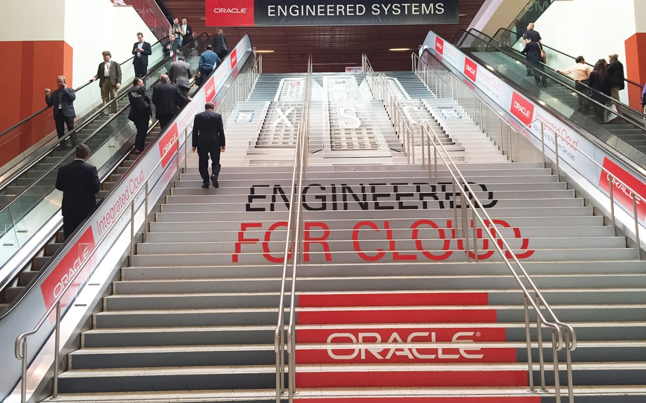 Oracle OpenWorld 2015 stairs