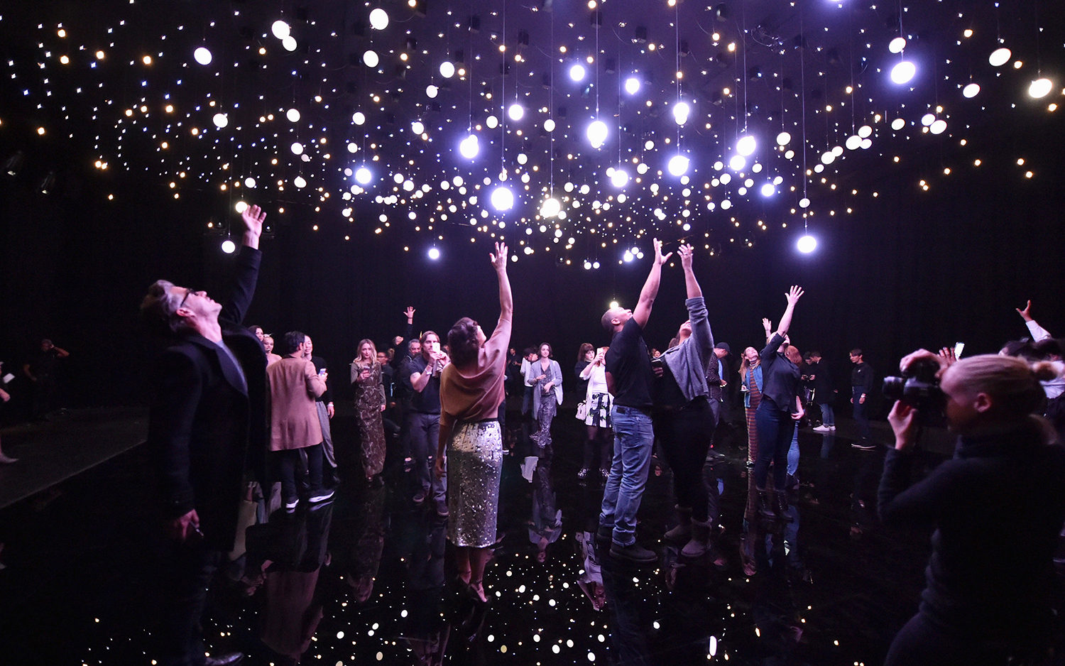 Stella Activates a Star Installation for its Give Beautifully Campaign