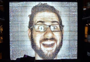 Samsung 837_large screen selfie