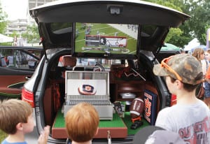 Tailgating_Hyundai 2