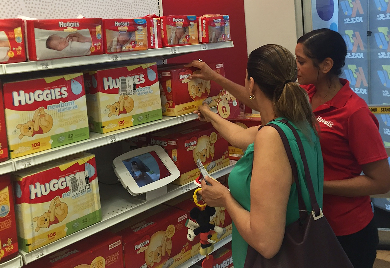 Retails Events: Huggies Turns Babies R Us into a Race Track… for Babies