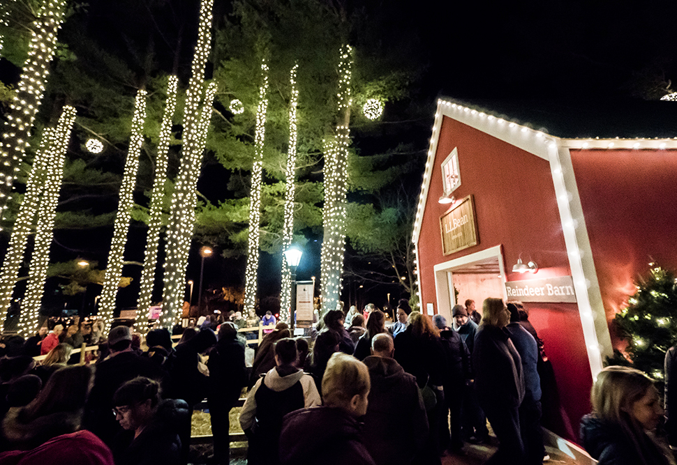 L.L. Bean’s Holiday Installation Brightens Fourth-Quarter Retail Activity