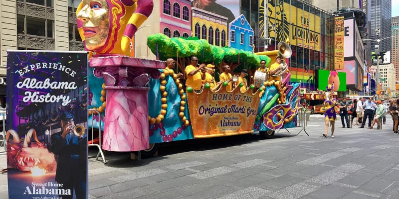 alabama-tourism mardi gras parade float 2017
