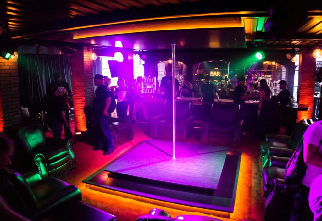 Brass knuckles 3 Event Marketer