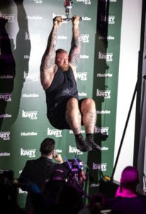 krazy-glue-stunt-2018_9