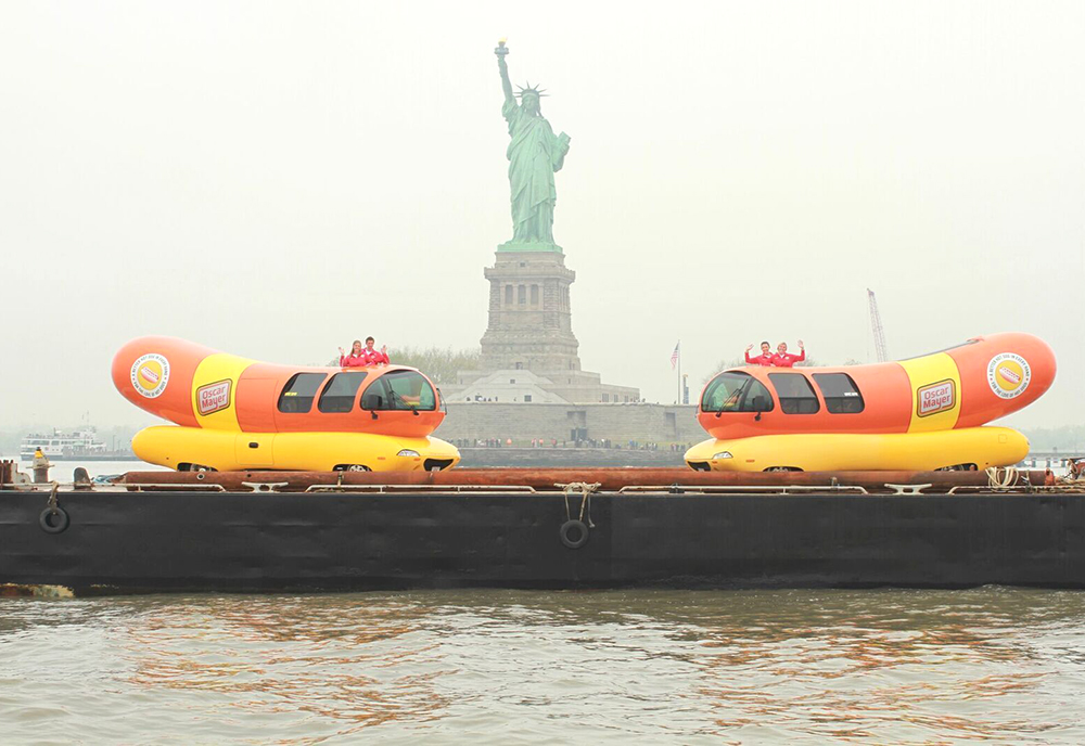 oscar mayer_Wienermobile_2019