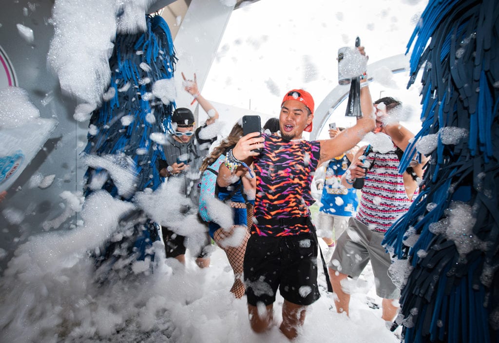 Music Festivals Inside Kia and SiriusXM’s Human Car Wash