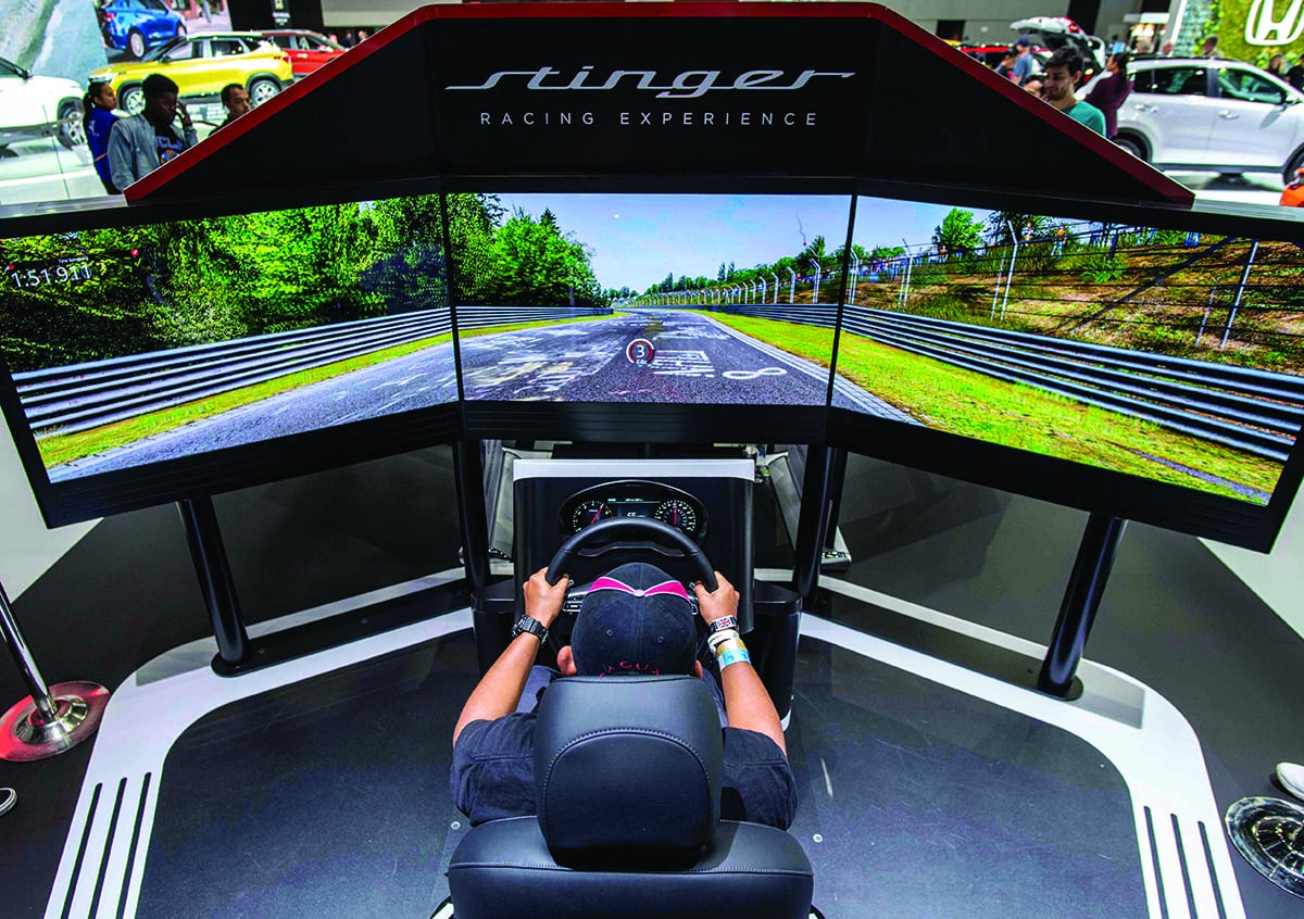 Kia's Full Motion Simulators Offer Car Buffs a Realistic Racetrack