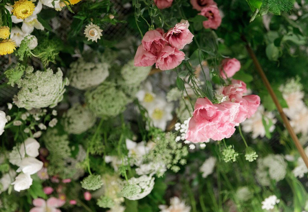 Inside Fleuriste StGermain A Popup Cocktail Flower Shop