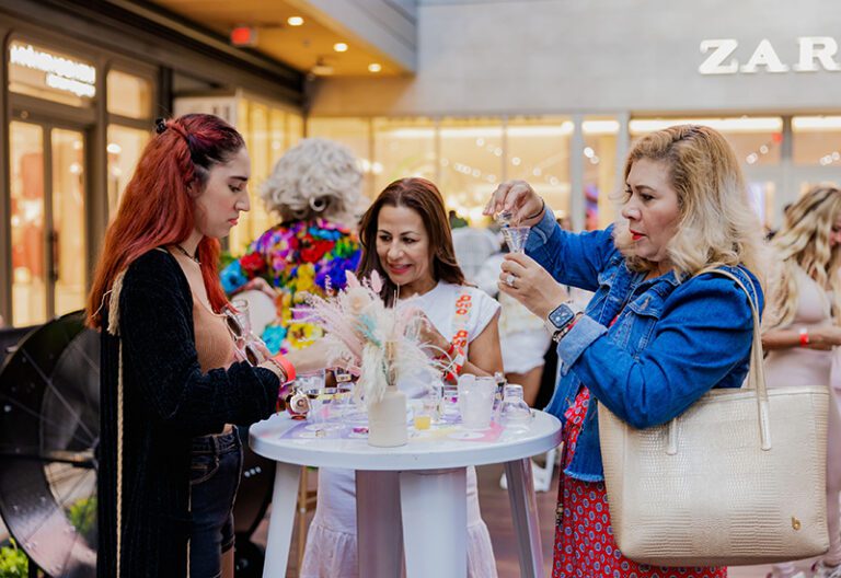 Chambord_Pride 2022_women sampling