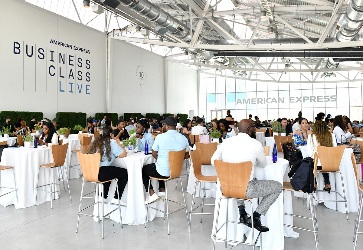 american-express-business-class-live-2022-dining