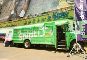 shiptbustour-2022 green bus