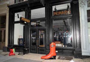 Fox Monarch Pop-Up 1