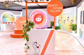 reddit-at-ces-2023 branded future tellers booth