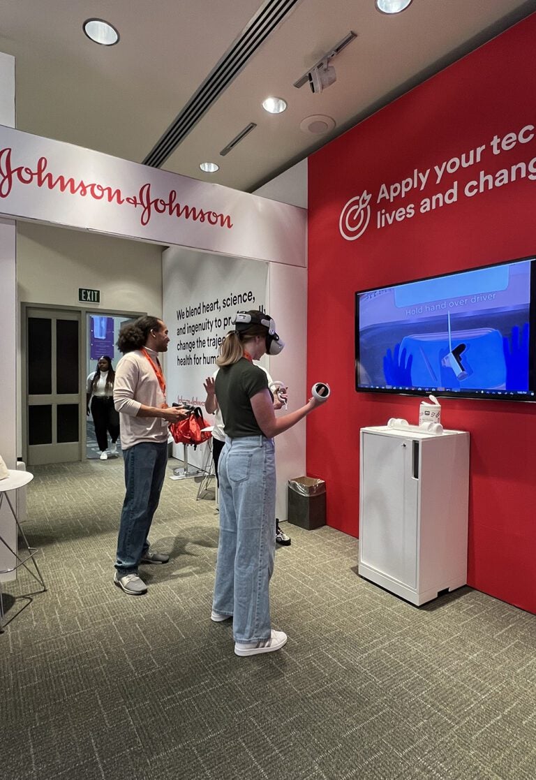 Johnson Johnson_SXSW 2023_Woman doing VR