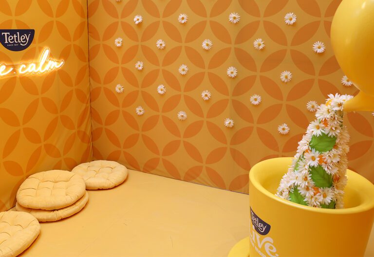 Tetley_Live Teas Pop-up_2023_Calm yellow room teapot installation