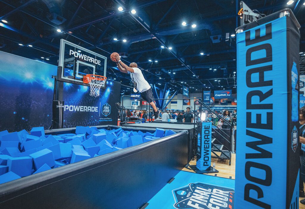 Powerade_Men's Final Four 2023_dunk GIF