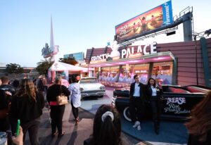 Paramount+_POPSUGAR_Frosty Palace_2023_diner exterior and cars