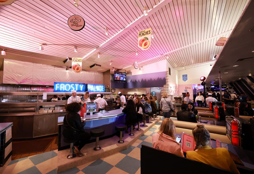 Paramount+_POPSUGAR_Frosty Palace_2023_diner interior