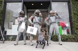 ox-starsonmars-bar-2023-astronaut-street-team.