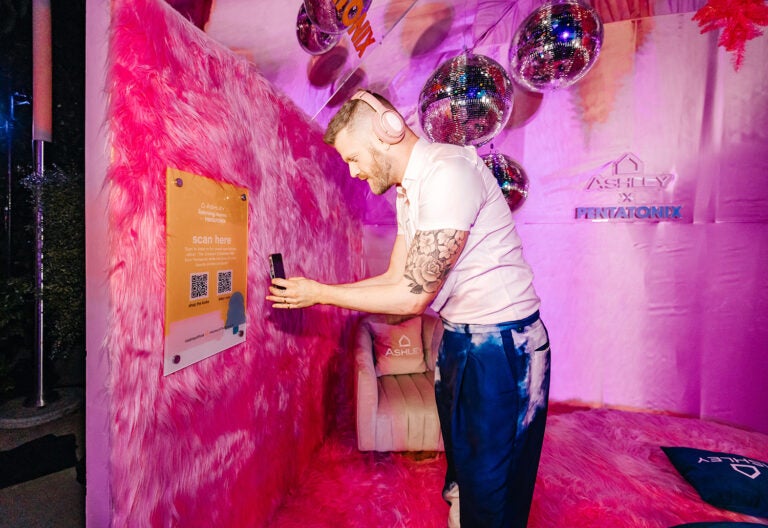 Ashley x Pentatonix_Listening Rooms_2023_QR Code scan