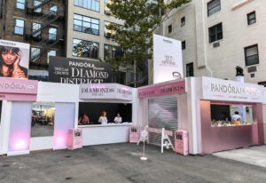 pandora- lab-grown diamond district -2023-district-storefronts