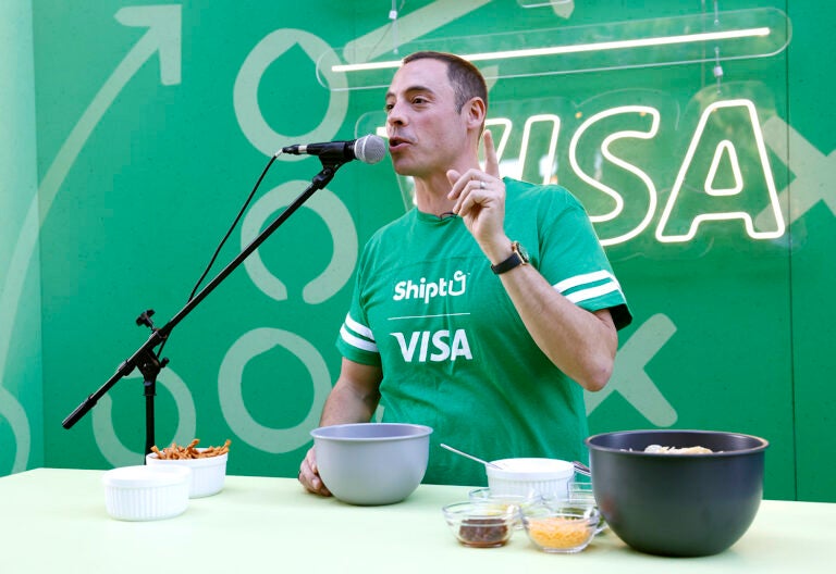 shiptxvisa_tailgate lounge 2023_chef demo