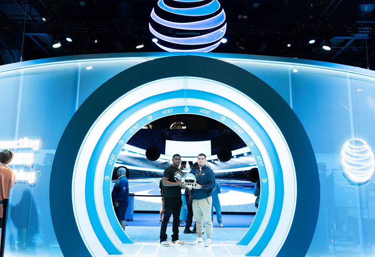 Fans Huddle Around the AT&T 5G Helmet at CFP Weekend