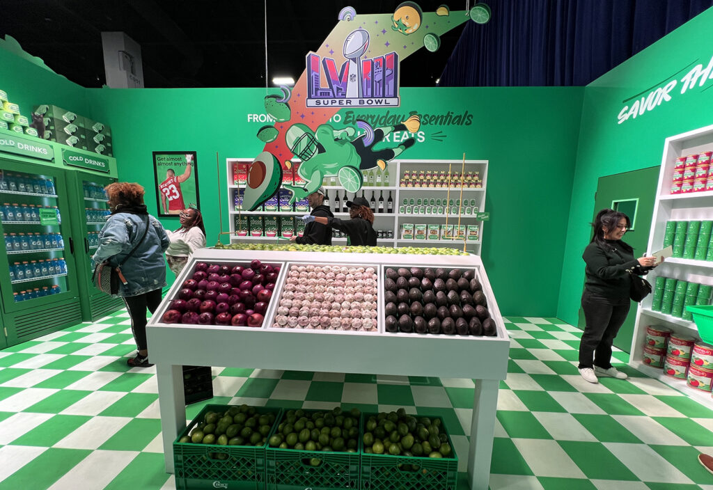 Uber Eats Shop 2024_Super Bowl 58_produce installation