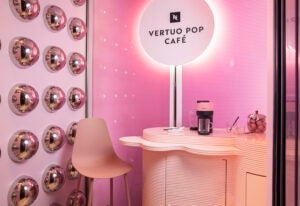 nespresso vertuo pop cafe-world-trade-elevator-decor