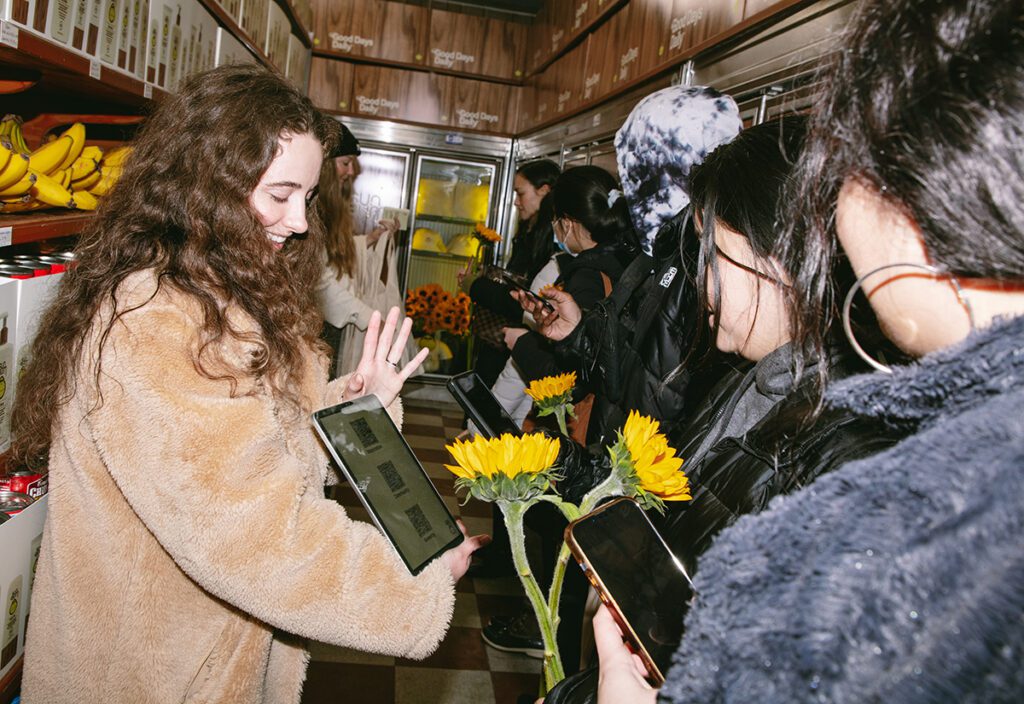 Smackable The Brief: ‘Smackable’ Billboards and Subterranean Cooking