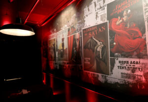 amc interview vampire season two mckittrick_walls