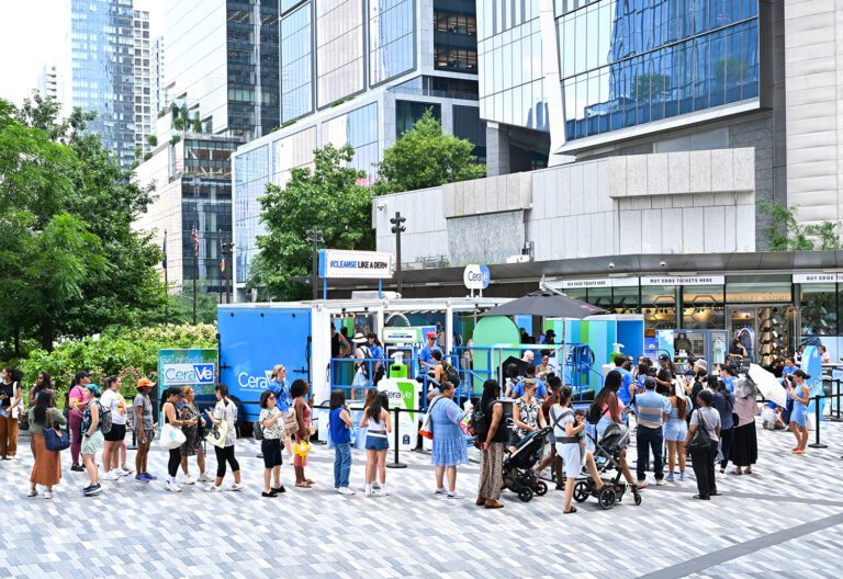 Crowds line up in New York for first stop of the CeraVe Cleanser Tour on Thursday, Aug. 1, 2024. (Diane Bondareff/AP Content Services for CeraVe) mobile tour insights