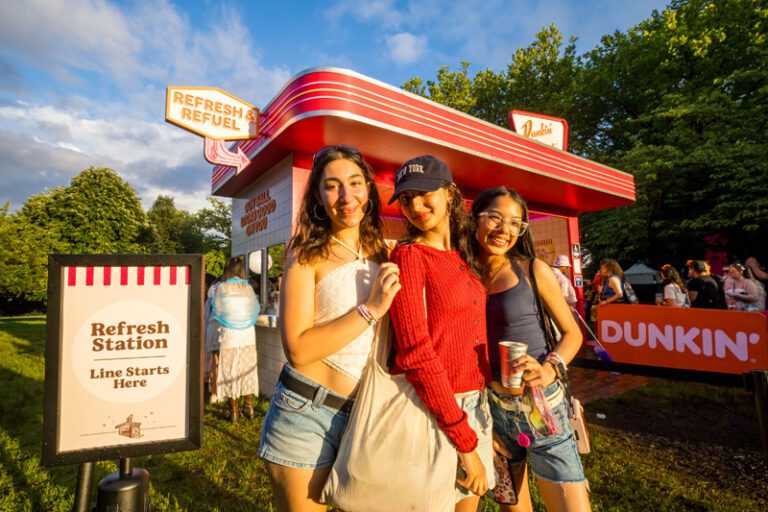 Gov Ball 2025 _Dunkin Scoop Shop _ AliveCoverage (3)
