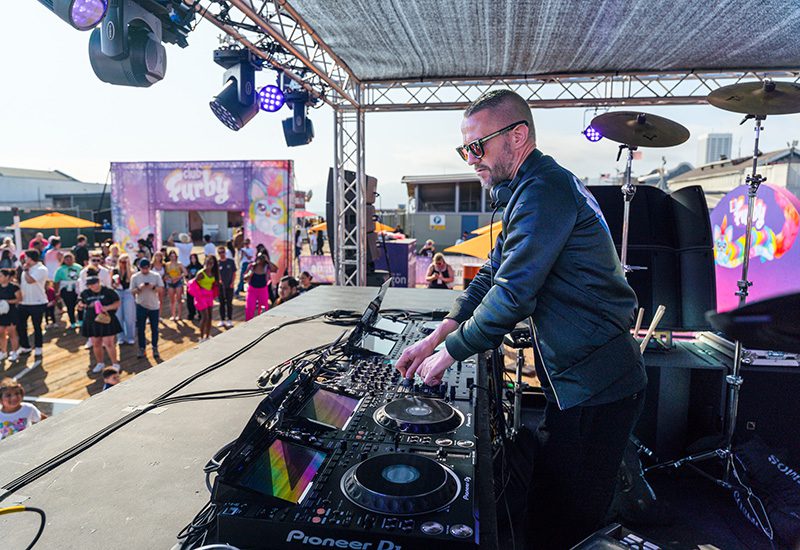 Club Furby DJ Galantis set