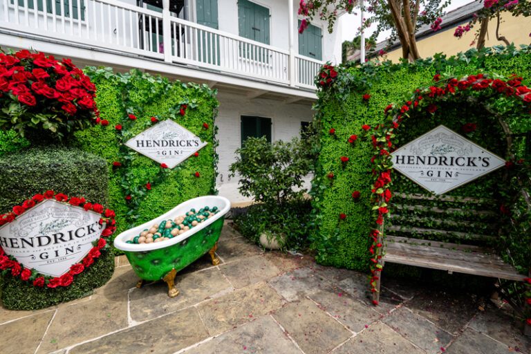 hendrick's time traveler's tavern outdoor