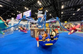 IAAPA Expo 2025 spinning plane ride