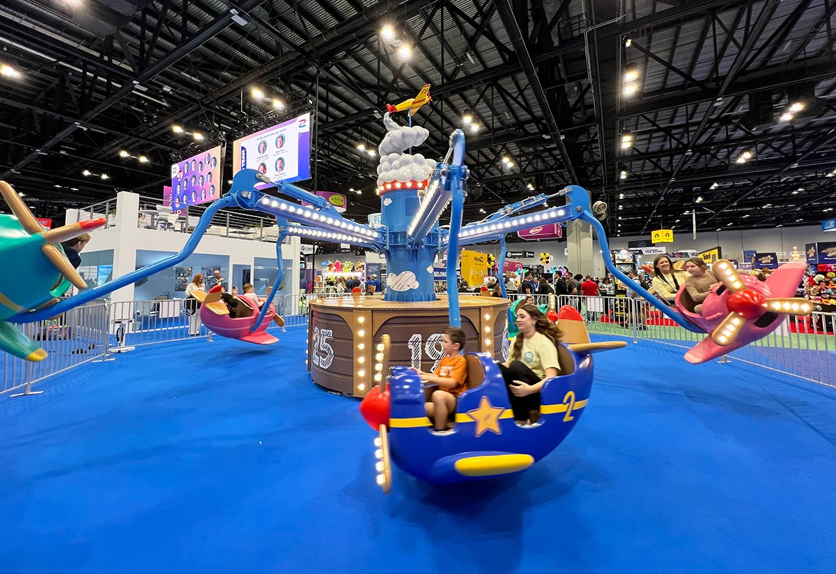 IAAPA Expo 2025 spinning plane ride